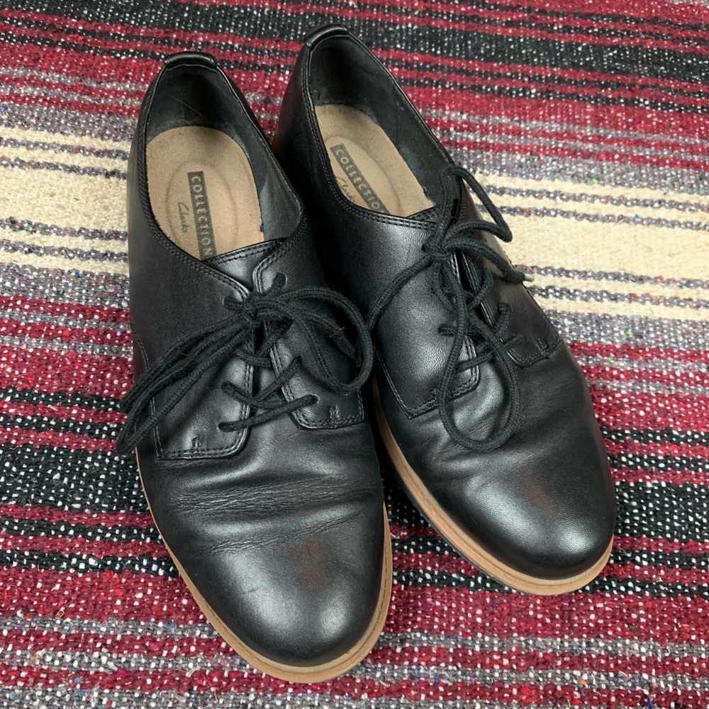 Clark’s Collection Cushion Black Lace Up Shoes